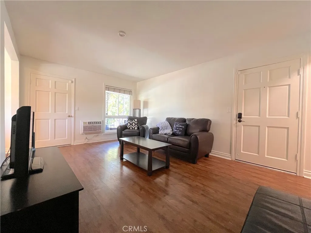 Additional image 3 of 660 S Glassell St Unit 24, Orange, CA 92866