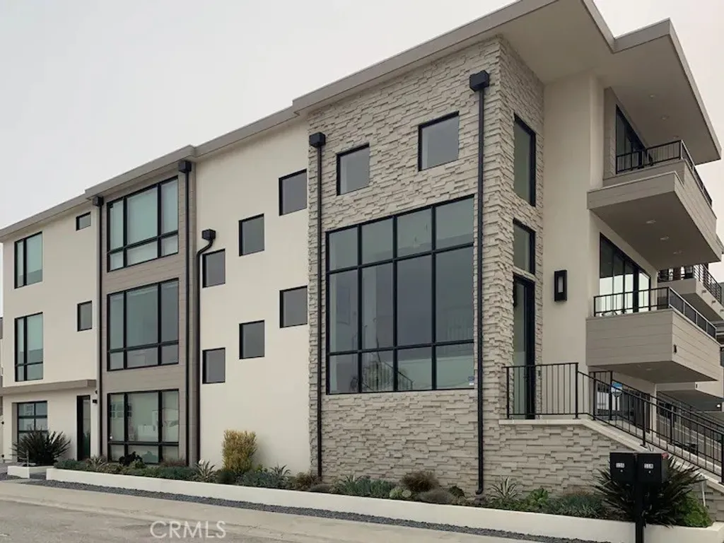 Additional image 3 of 116 W Channel Islands Boulevard, Oxnard, CA 93035