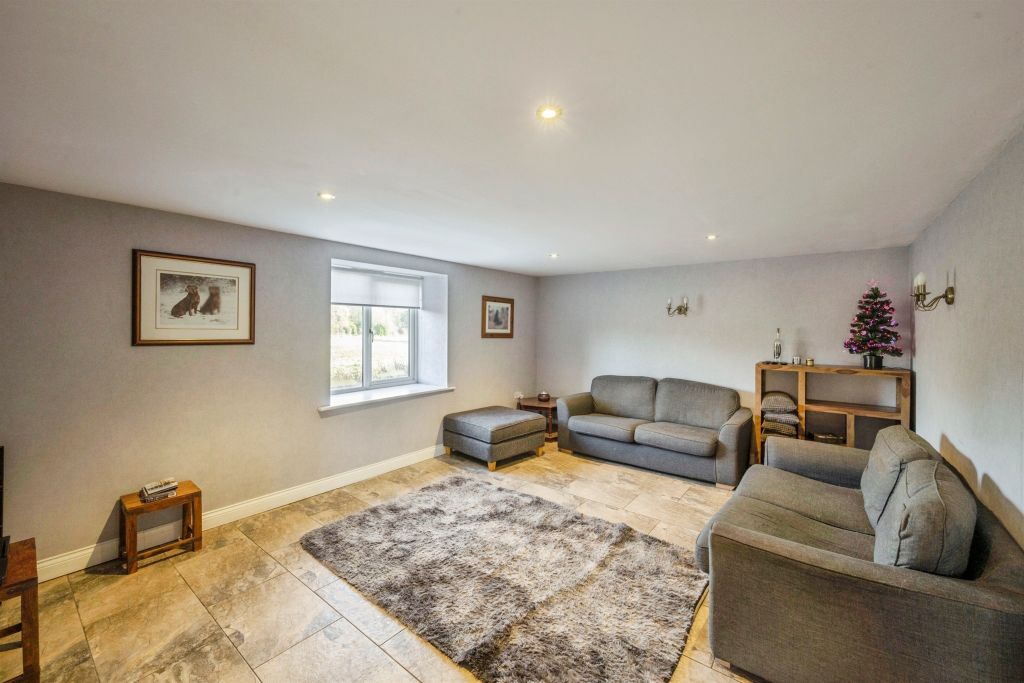 4 bed detached house for saleThe Paddock, Castlethorpe, Brigg DN20 photo 5
