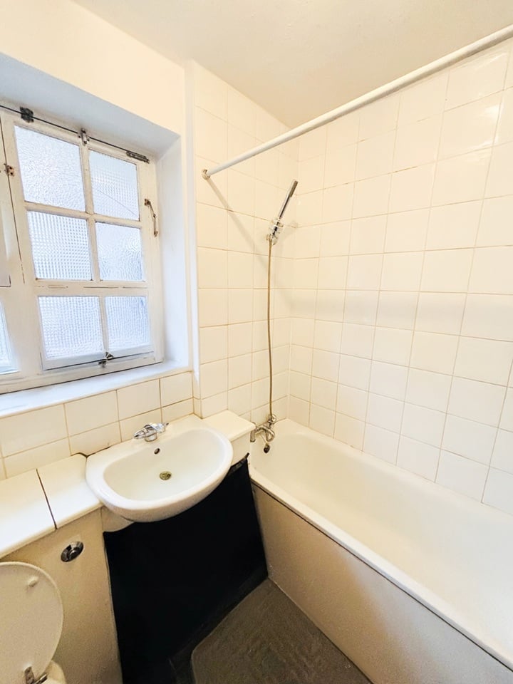Additional image 9 of Room in a Shared Flat, Stunning Double Room In Marylebone/E, NW8, N1 7GU