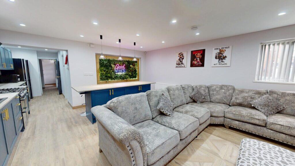 Raddlebarn Road, Selly Oak, Birmingham, B29 6HQ