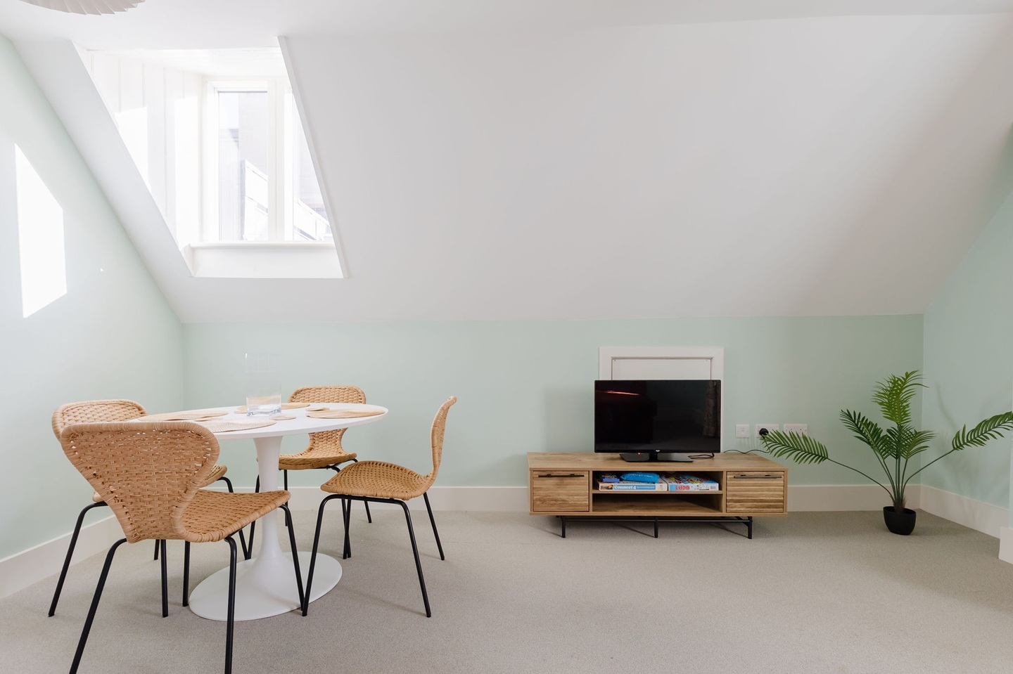 Additional image 8 of 2 Bed Flat, Commercial Street, E1, N1 7GU