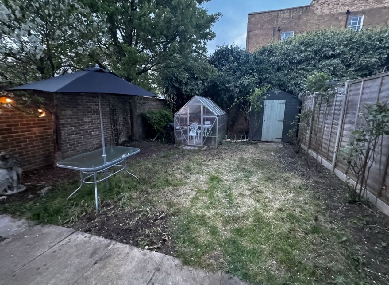 Additional image 2 of 4 Bed Terraced House, Turner Close, SW9, N1 7GU