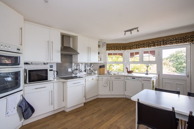 Additional image 7 of 3 bed flat for saleGlynne Tower, Bridgeman Road, Penarth CF64