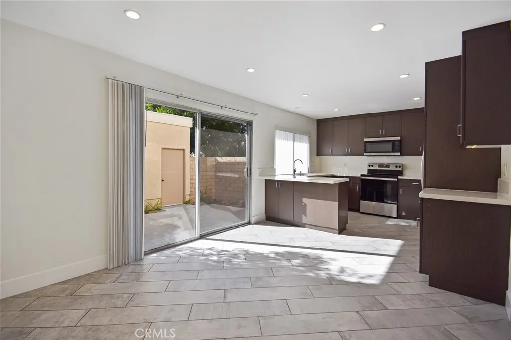 Additional image 11 of 11 Dragonfly, Irvine, CA 92604