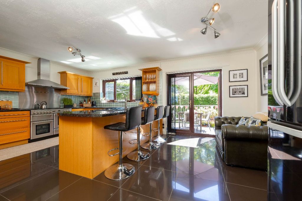 Additional image 2 of 4 bed detached house for saleBryn Gwennol, Sunny Bank, Treharris CF46
