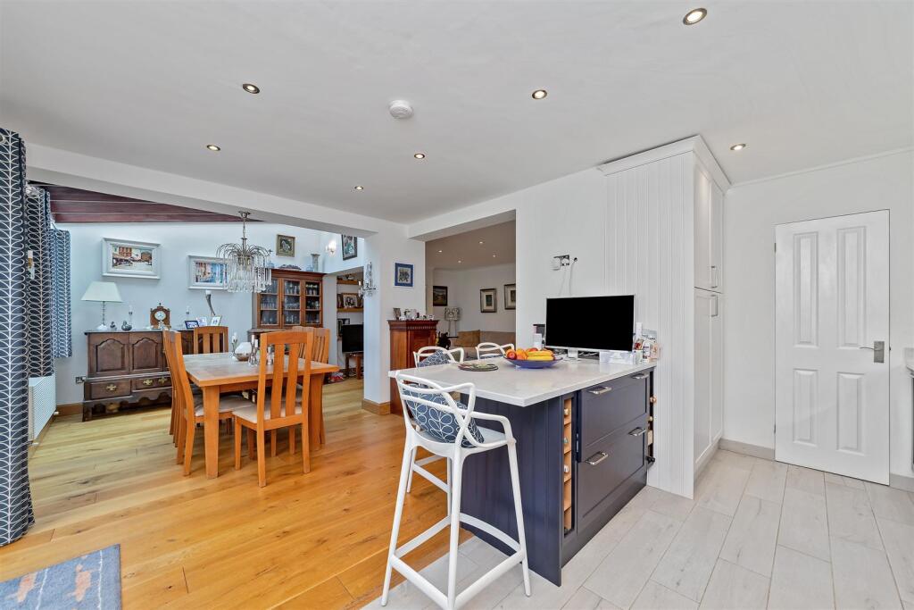 Additional image 13 of Pondfield Crescent, St. Albans