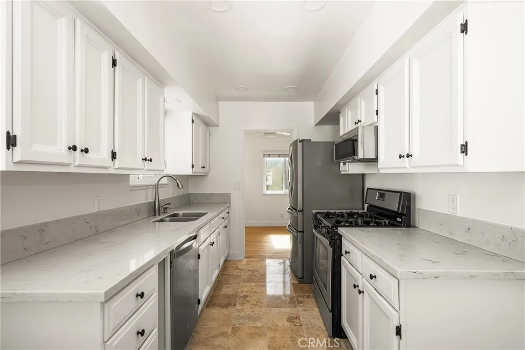 Additional image 17 of 2663 Riverside Dr, Costa Mesa, CA 92627