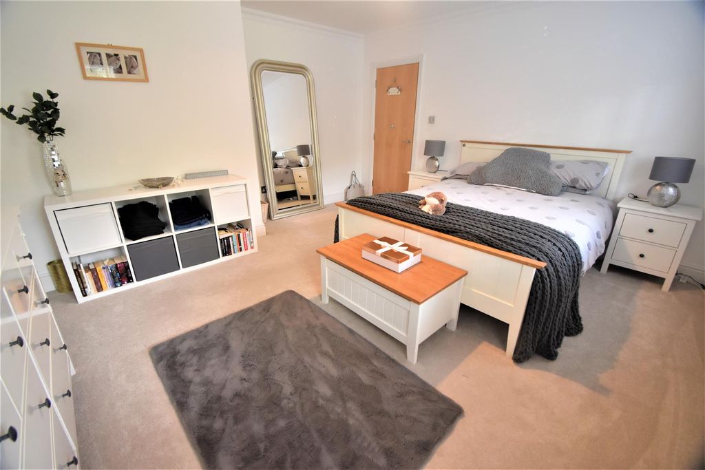Additional image 21 of 7 bed detached house for saleThe Watch House, Nore Road, Portishead BS20