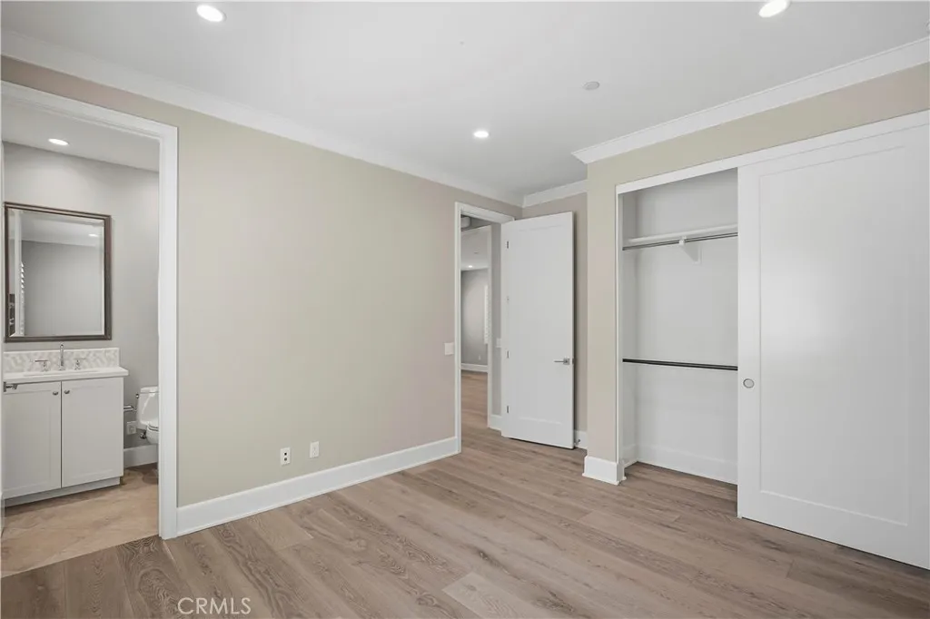 Additional image 40 of 100 Viano, Irvine, CA 92602