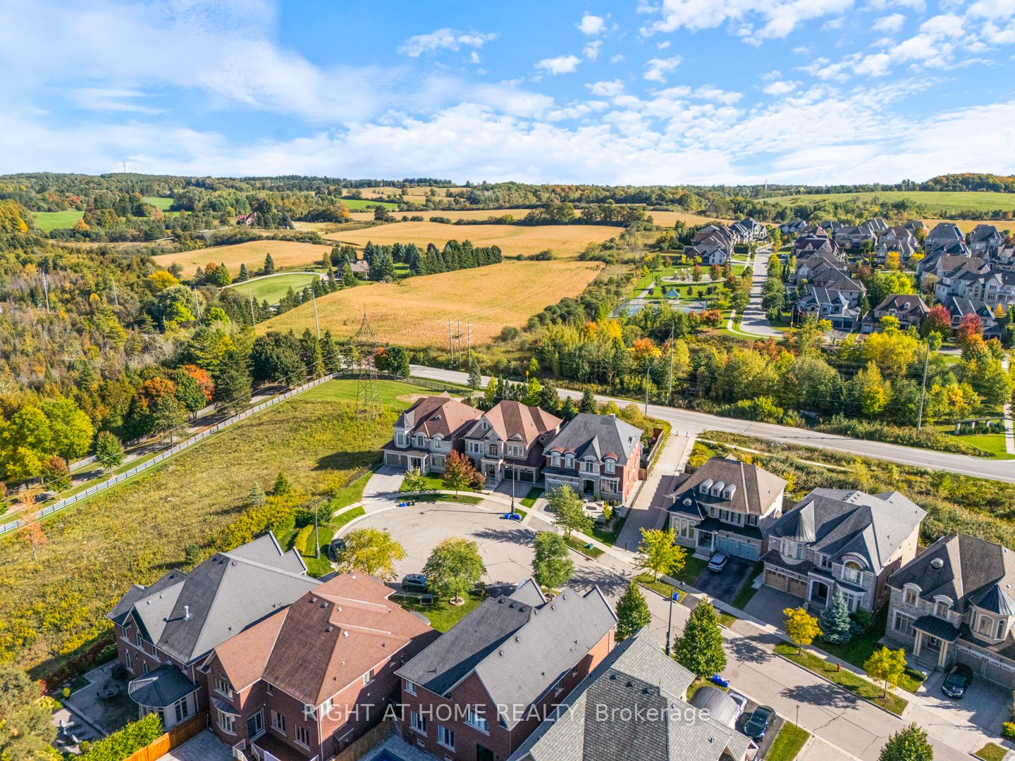 Additional image 3 of 126 Vines Place, Aurora, ON, L4G 0R7