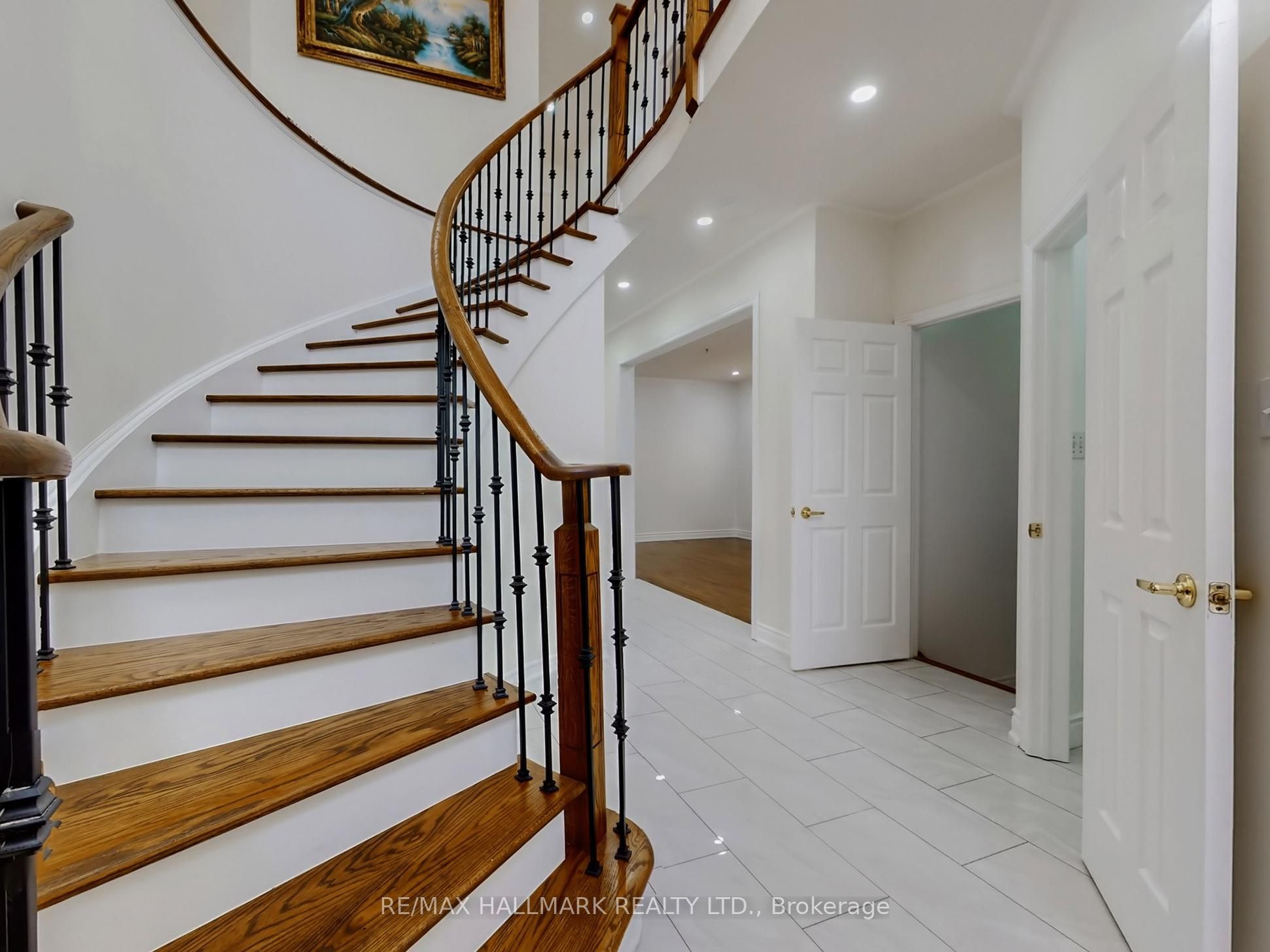 Additional image 4 of 671 Deckhouse Court, Mississauga, ON, L5W 1P9