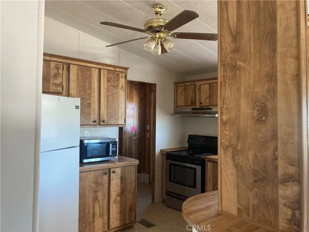 Additional image 42 of 10756 La Mirada Rd, Phelan, CA 92371