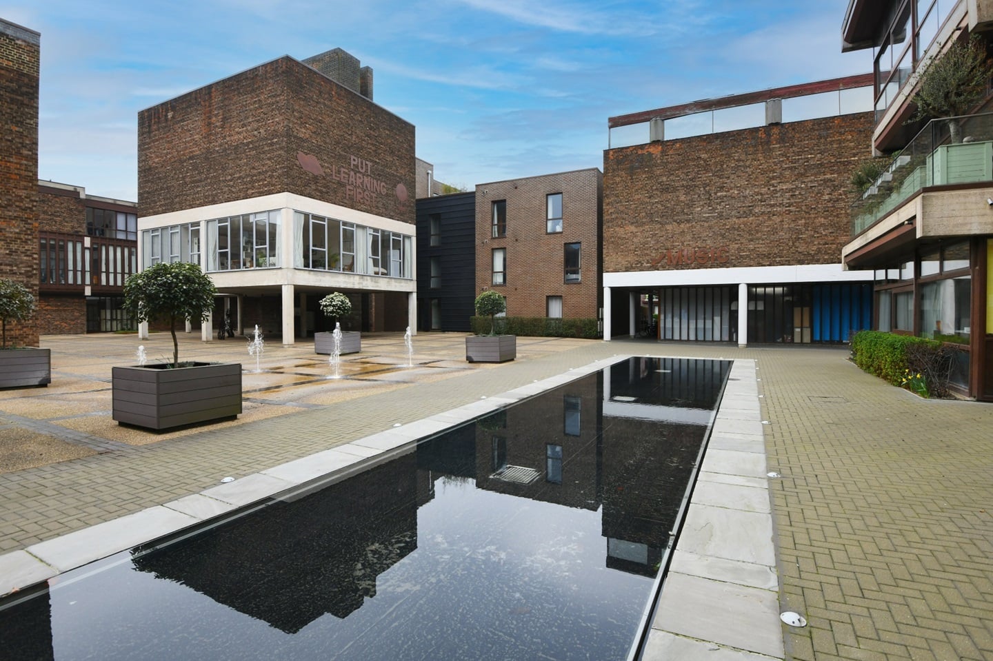 2 Bed Flat, Cabanel Place, SE11, N1 7GU