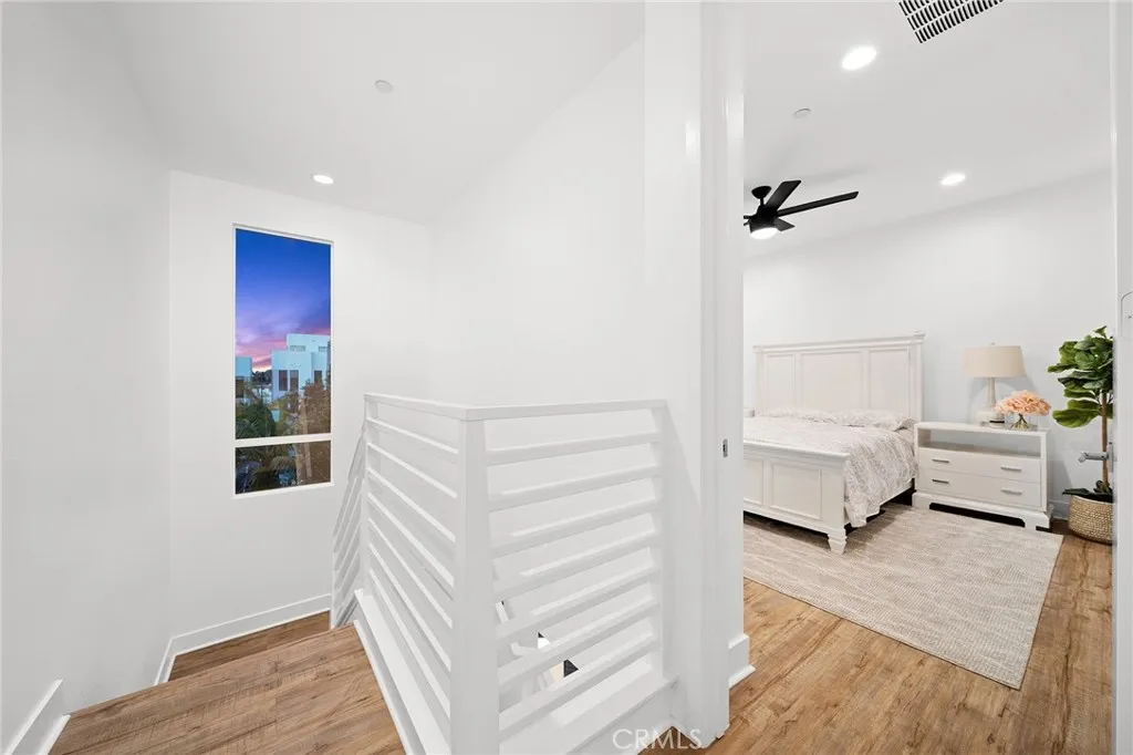 Additional image 19 of 657 Wedge, Costa Mesa, CA 92627
