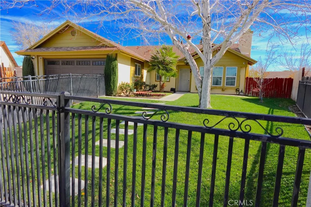 38114 Palms Pl, Palmdale, CA 93552