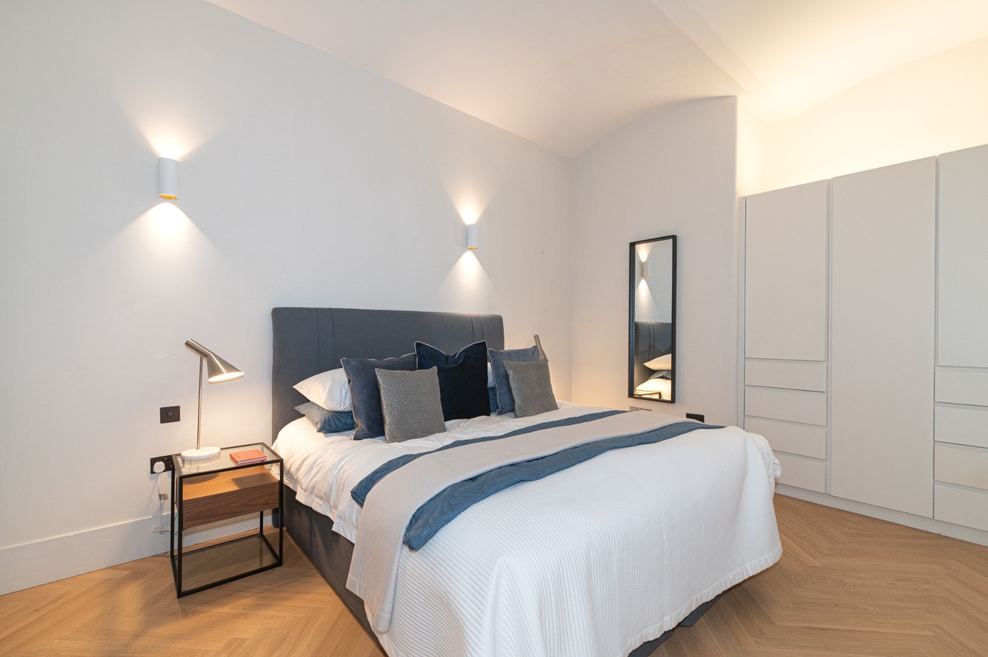 Additional image 15 of 1 Bed Flat, Kensington Gore, SW7, N1 7GU