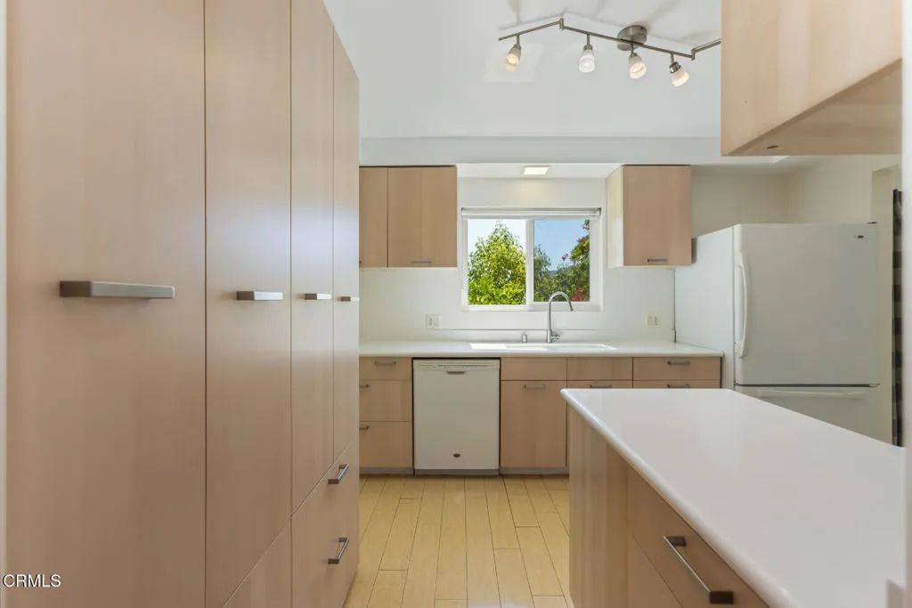 Additional image 51 of 1932 Hilldale Drive, La Canada Flintridge, CA 91011