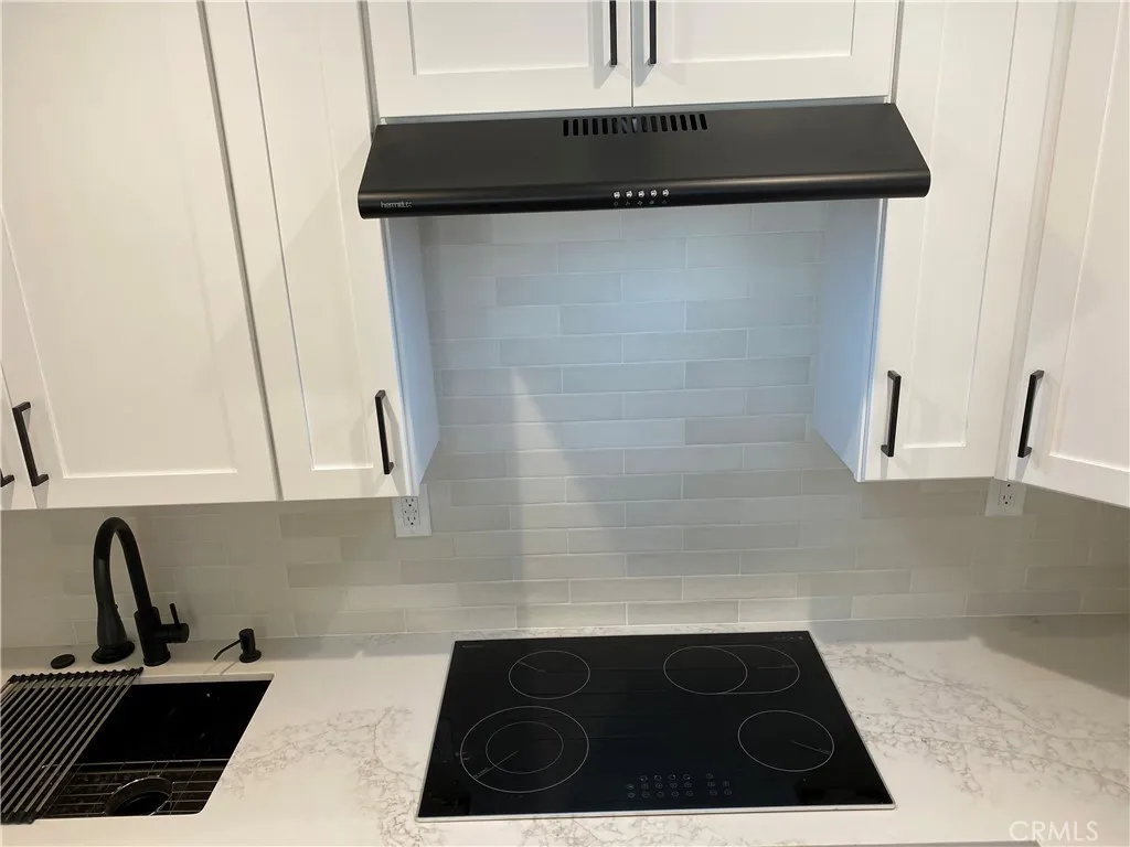 Additional image 7 of 2442 Queensberry Road, Pasadena, CA 91104