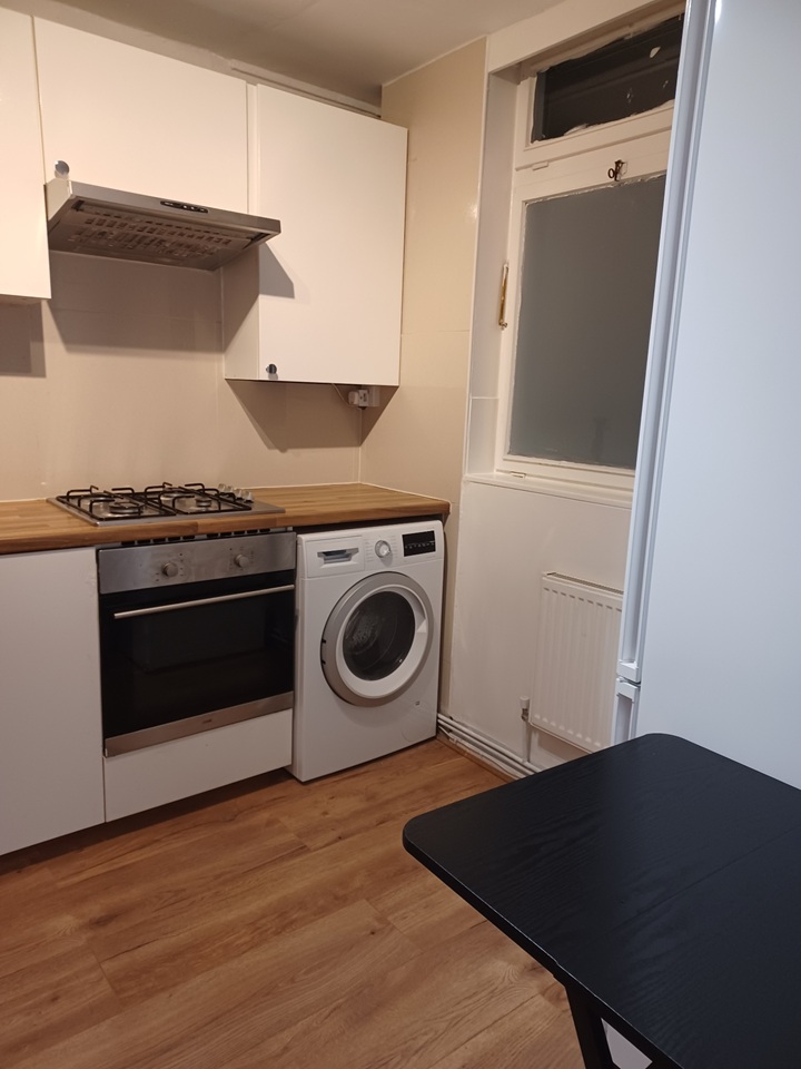 Additional image 2 of Room in a Shared Flat, Dundee House, W9, W9 1QP