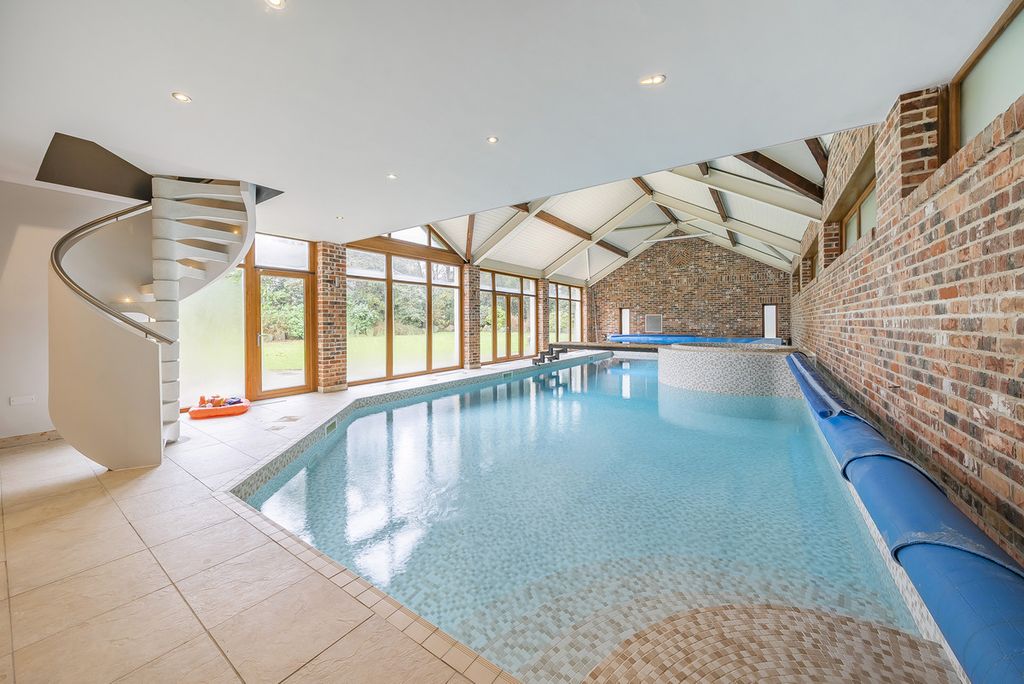 Additional image 25 of 7 bed detached house for saleLing Lane, Leeds LS14