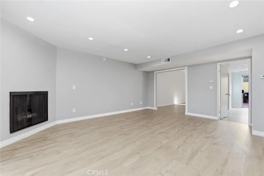 Additional image 35 of 8633 Balboa Blvd Unit 20, Northridge, CA 91325