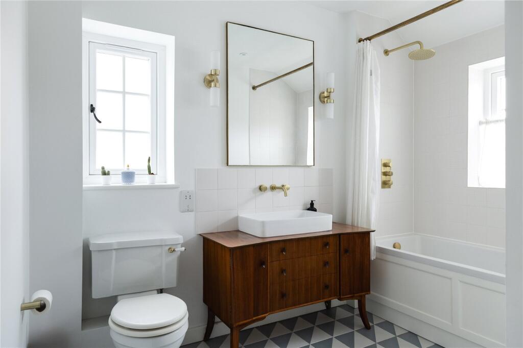 Additional image 16 of St James Road, Harpenden, Hertfordshire, AL5