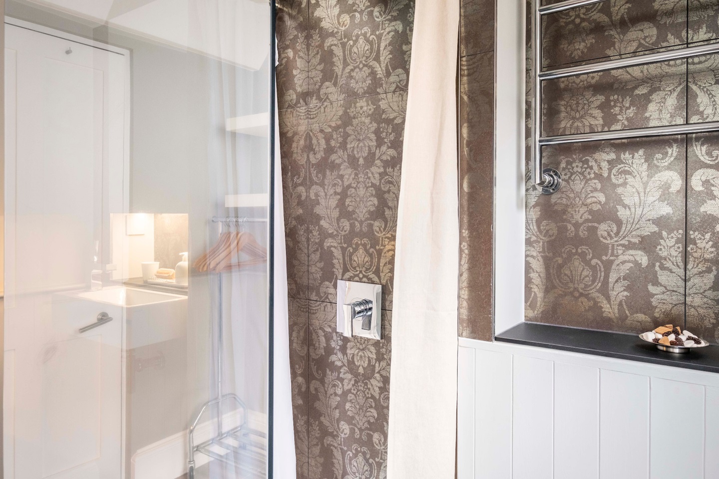 Additional image 15 of 2 Bed Flat, Old Street, EC1V, N1 7GU