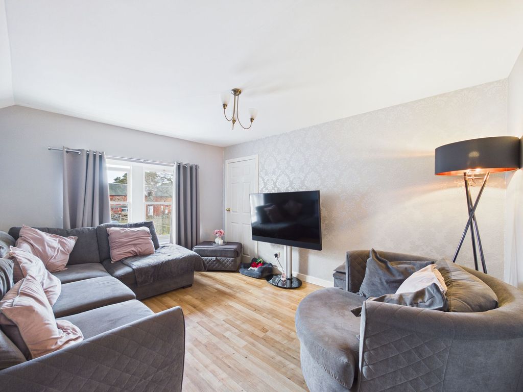 Additional image 2 of 3 bed flat for sale26 North Back Road, Biggar ML12