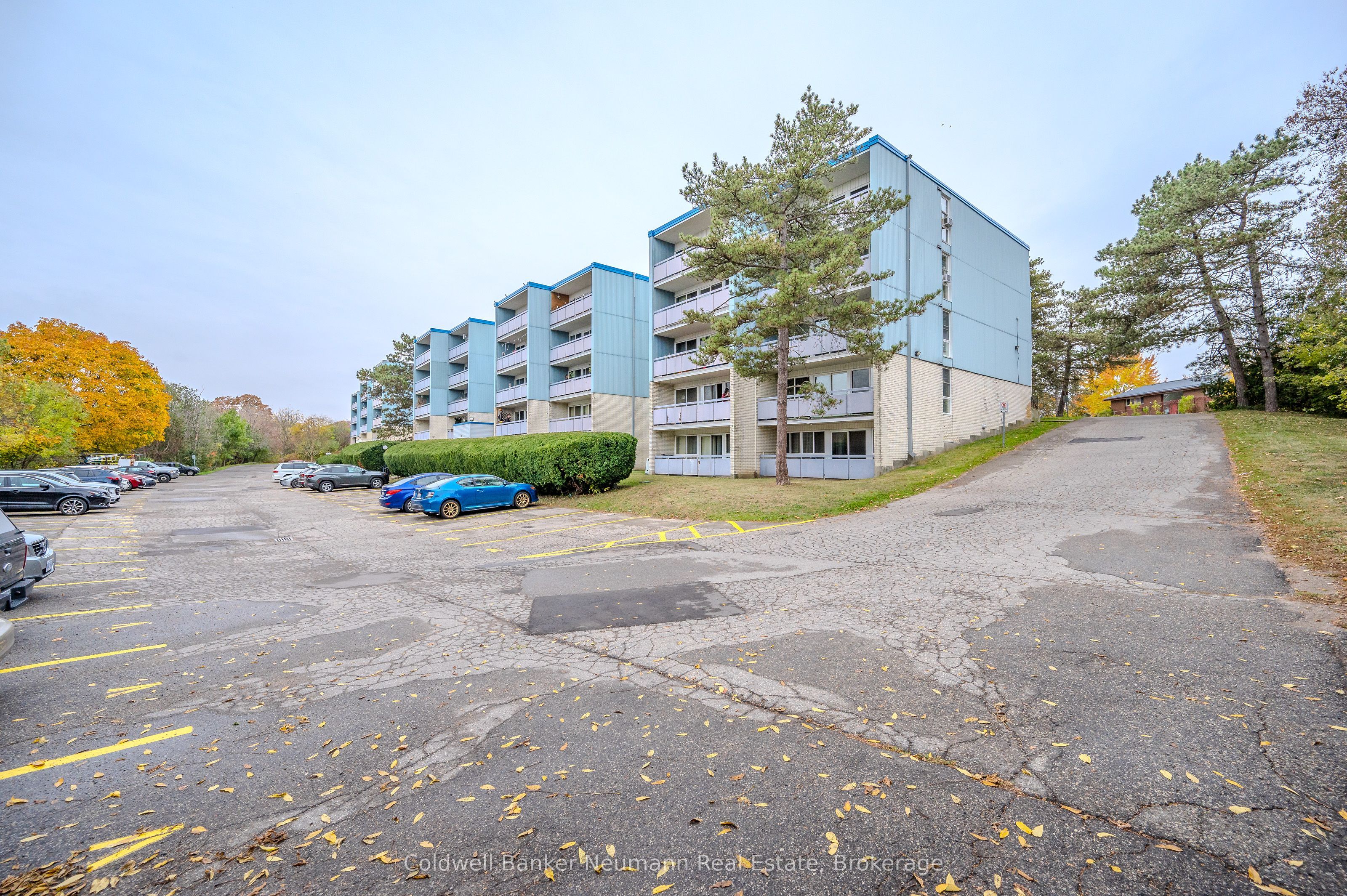 Additional image 2 of 511-105 Conroy Crescent, Guelph, ON, N1G 2V5
