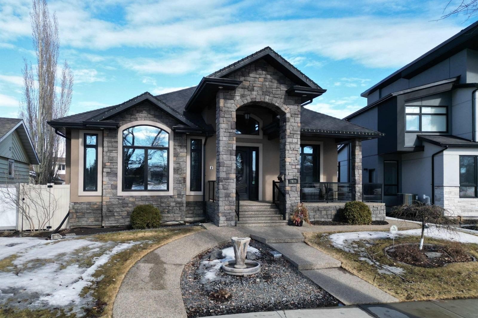 Additional image 7 of 7620 98a Avenue NW, Edmonton, AB, T6A0C5