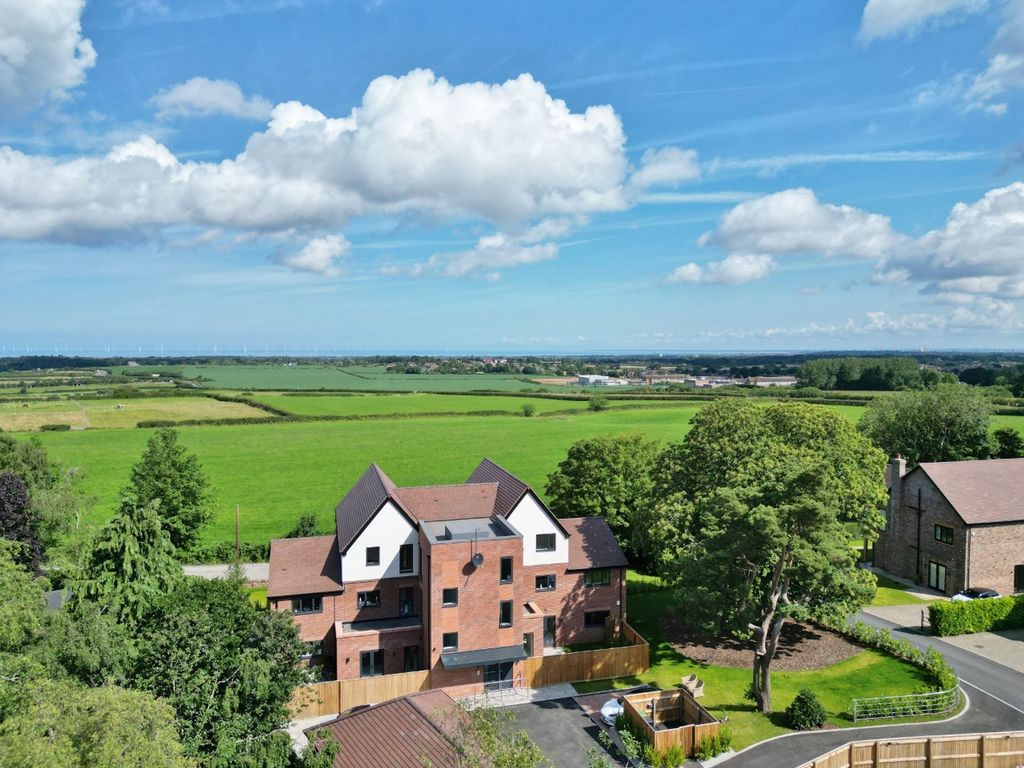 Additional image 20 of 2 bed flat for saleOldfield Drive, Heswall CH60