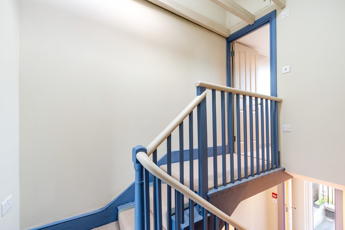 Additional image 5 of 3 Bed Flat, Redburn Street, SW3, N1 7GU