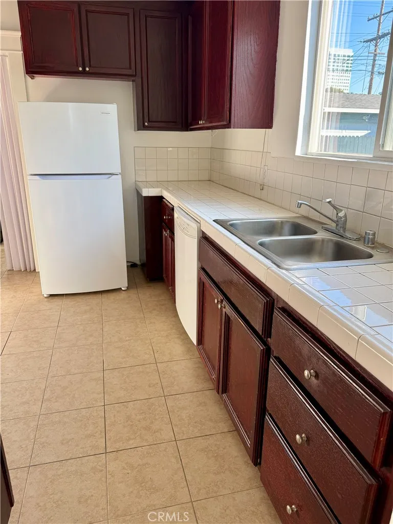 Additional image 16 of 411 Myrtle St, Glendale, CA 91203