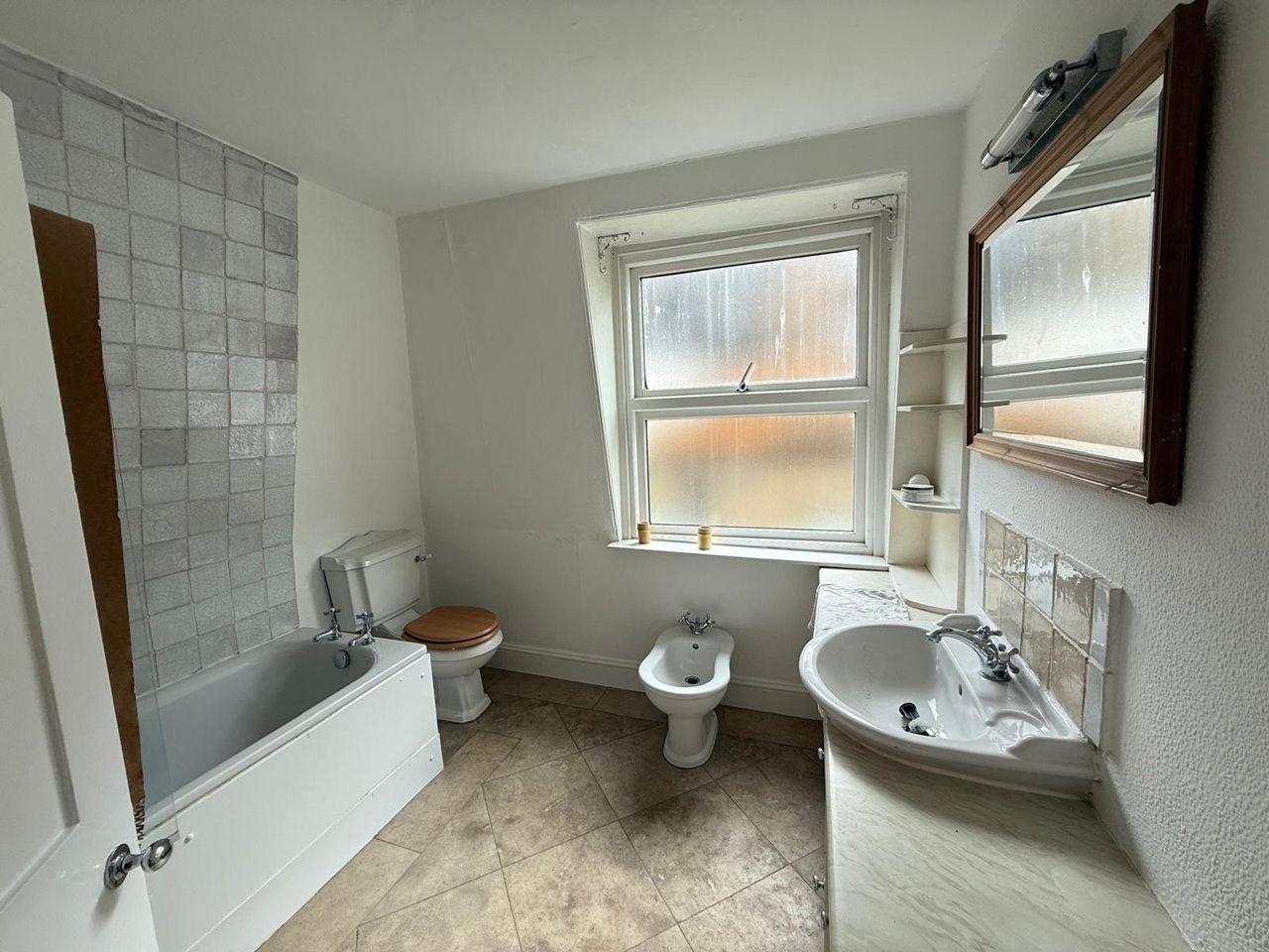 Additional image 17 of 2 Bed Flat, Dove Mews, SW5, N1 7GU