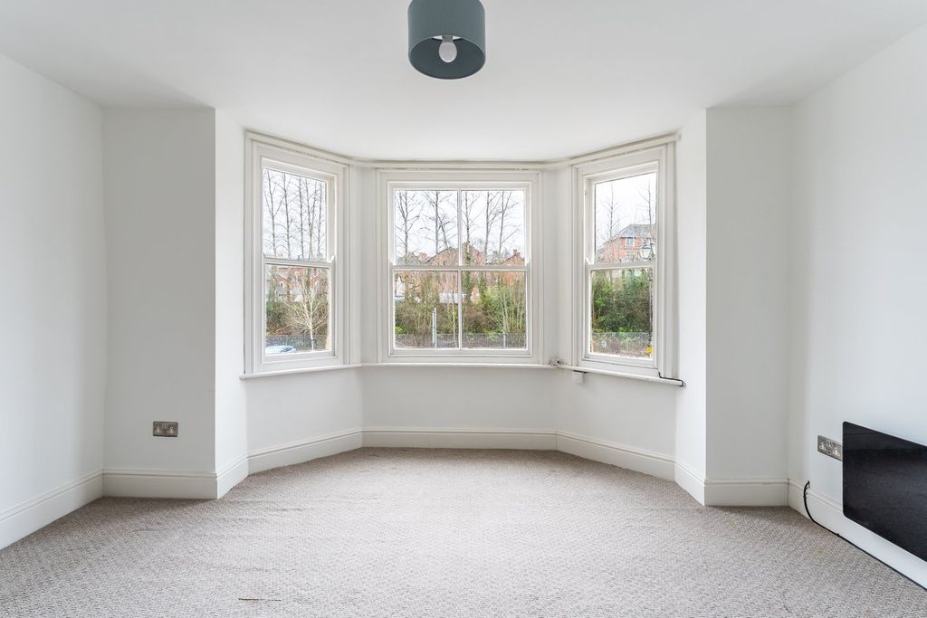 Additional image 7 of 1 bed flat for saleHigh Street, Llandrindod Wells LD1