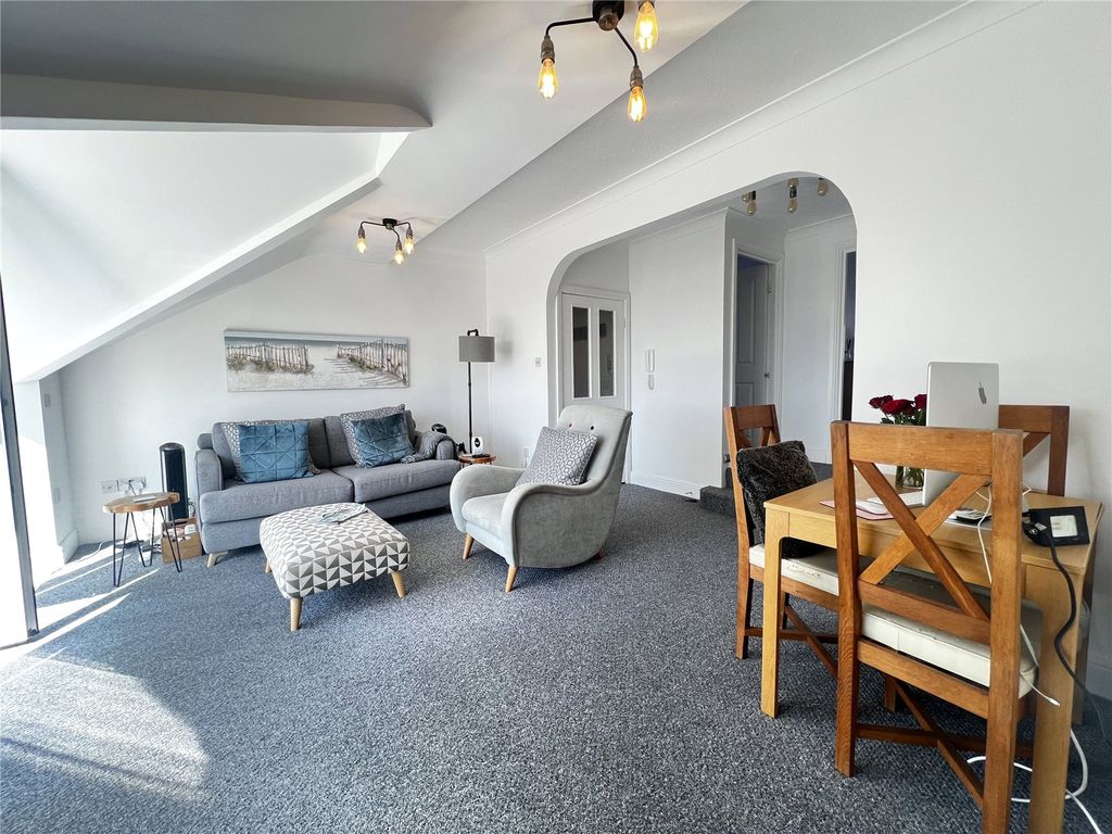 Additional image 2 of 2 bed flat for saleFlat 9 Islay Court 21-22, Victoria Street, Tenby, Pembrokeshire SA70