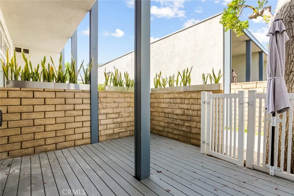 Additional image 31 of 4425 W Sarah St, Burbank, CA 91505