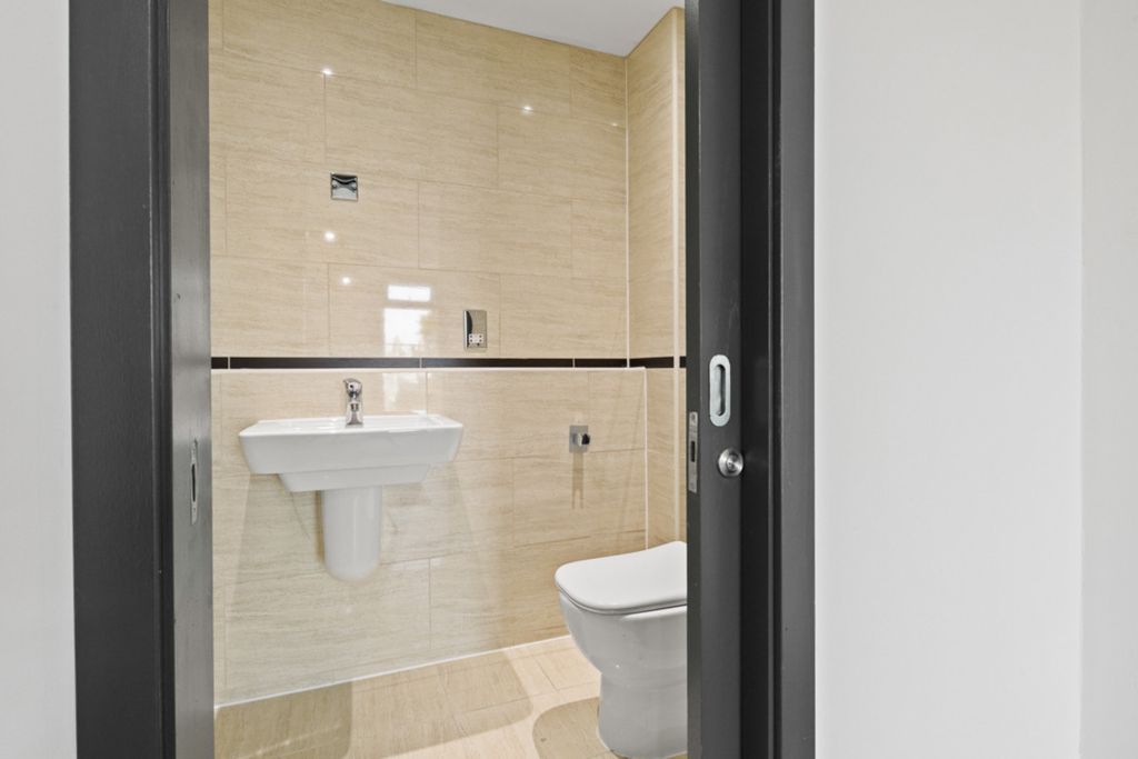 Additional image 27 of 3 bed flat for saleColquitt Street, Liverpool L1
