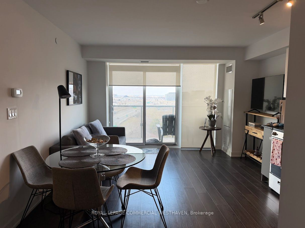 Additional image 3 of 1206-120 Varna Drive, Toronto, ON, M6A 0B3