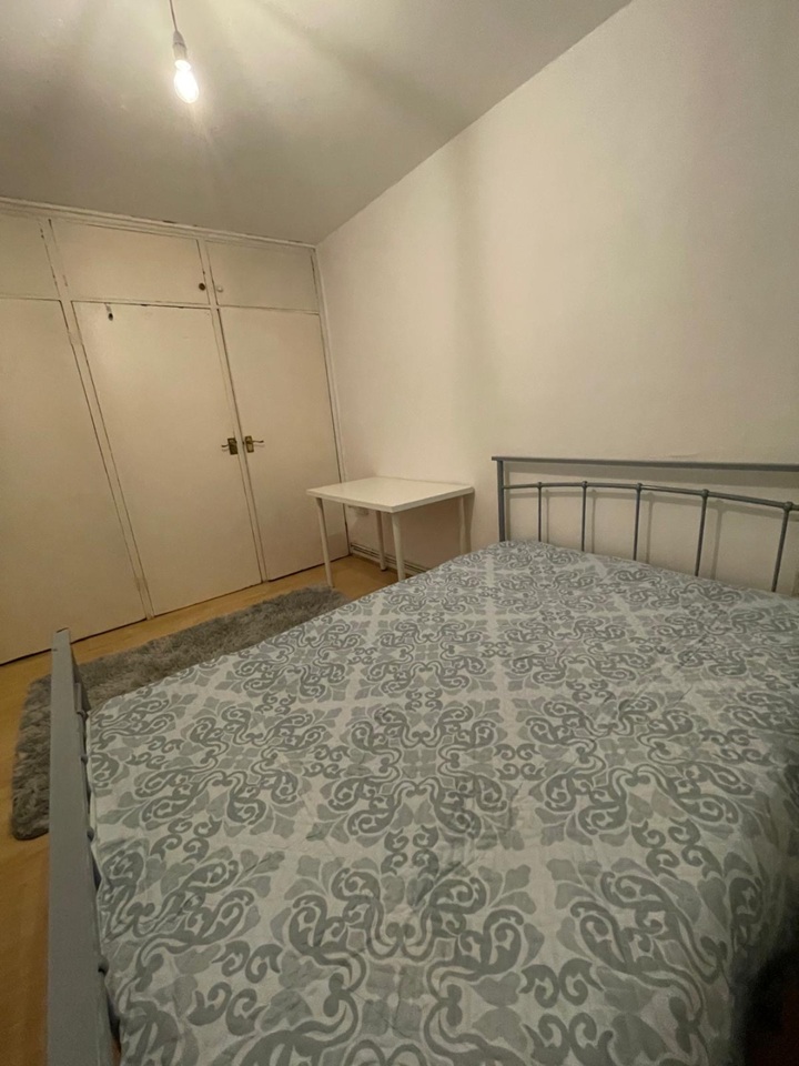 Additional image 7 of 3 Bed Flat, Penrose House, SE17, N1 7GU