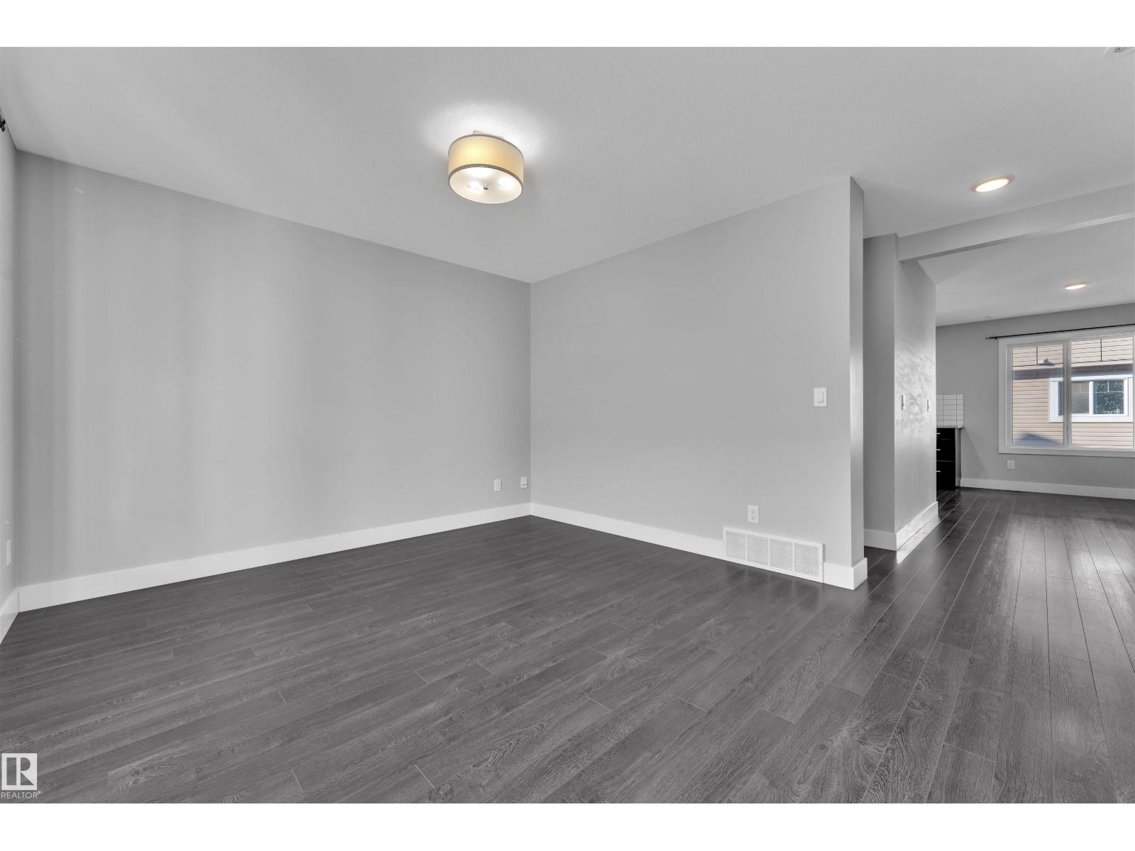 Additional image 3 of 38-1508 105 Street NW, Edmonton, AB, T6J6J9