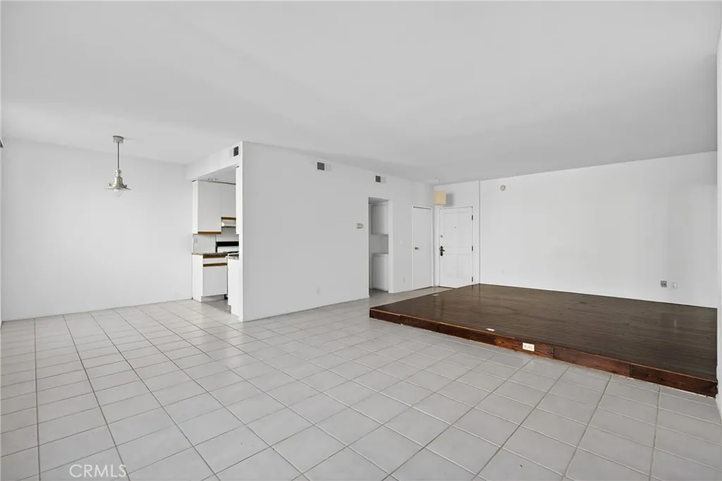 Additional image 42 of 4441 Woodman Avenue Unit 111, Sherman Oaks, CA 91423