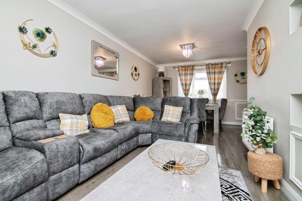 Additional image 2 of 3 bed semi-detached house for saleHighfield Road, Tipton DY4