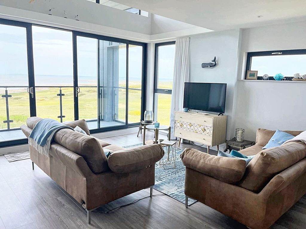 Additional image 5 of 3 bed flat for saleRest Bay, Porthcawl CF36