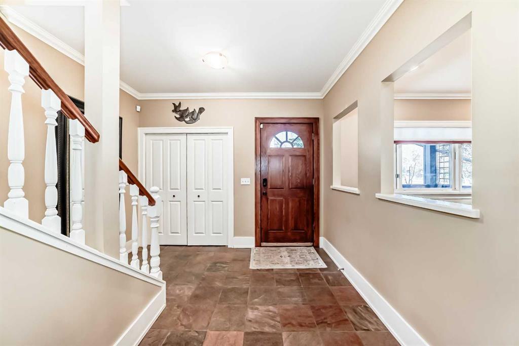 Additional image 4 of 452 13 Street NW, Calgary, AB, T2N 1Z2