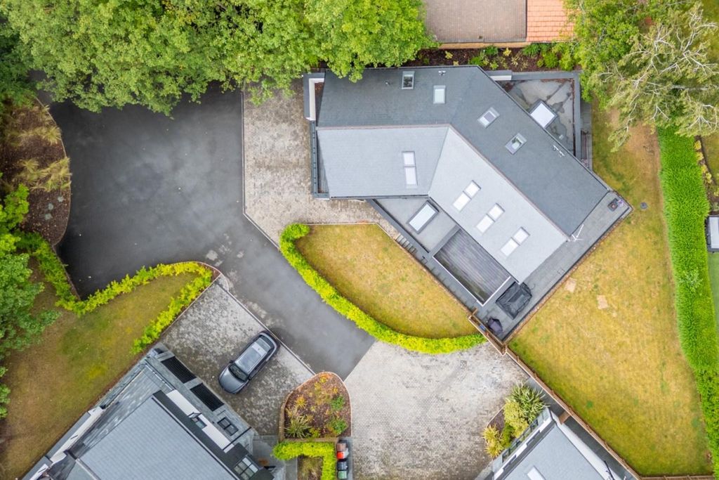 6 bed detached house for saleBridle Road, Bramcote NG9