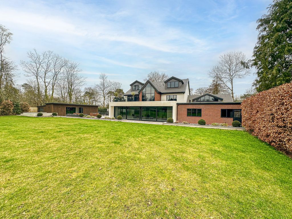 Additional image 39 of 5 bed detached house for saleColumn Road, Wirral CH48