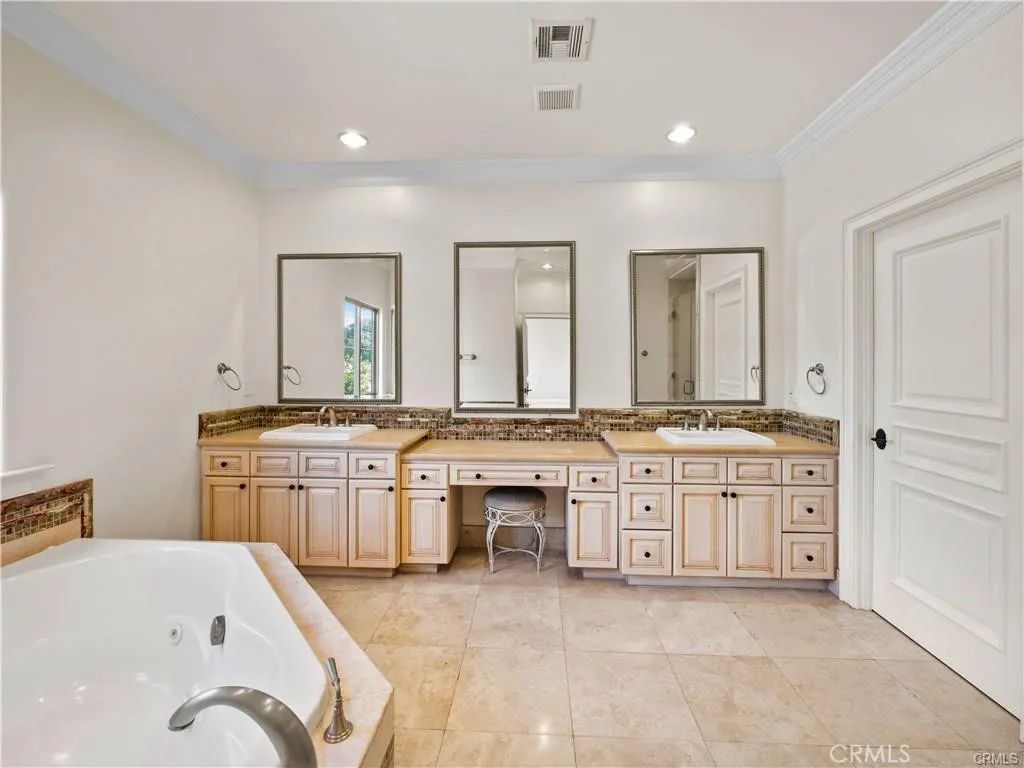 Additional image 44 of 14739 Hesby St, Sherman Oaks, CA 91403