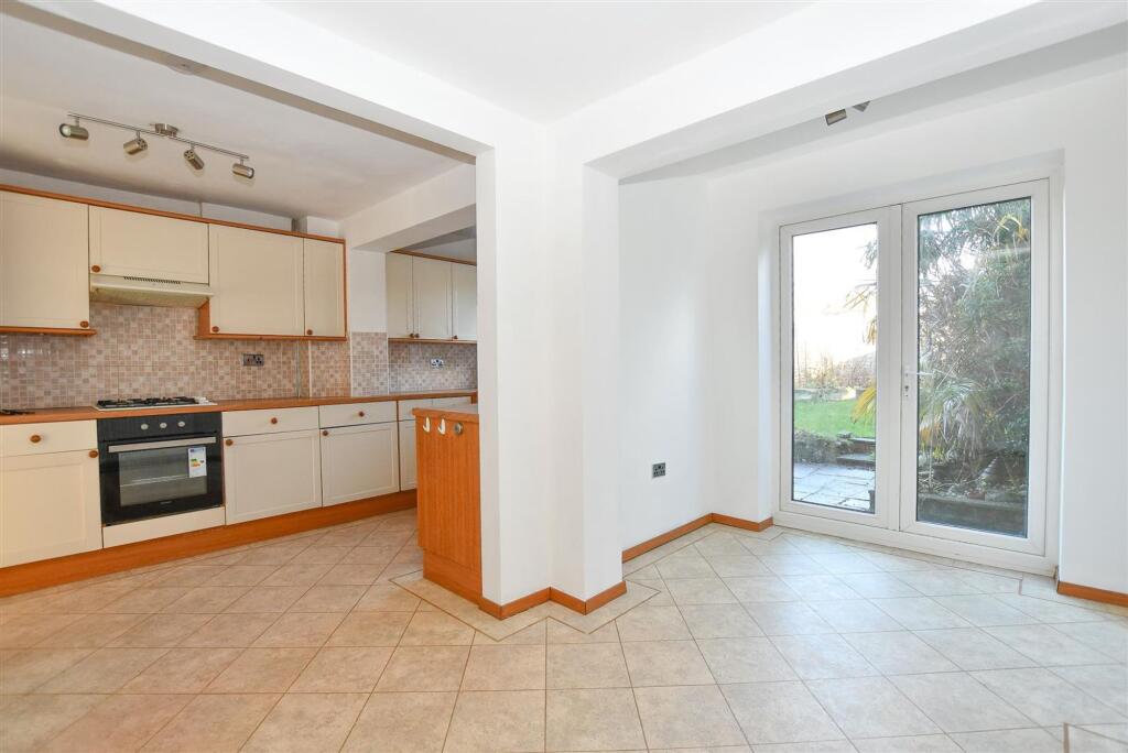 Additional image 3 of Hardwicke Place, London Colney, AL2
